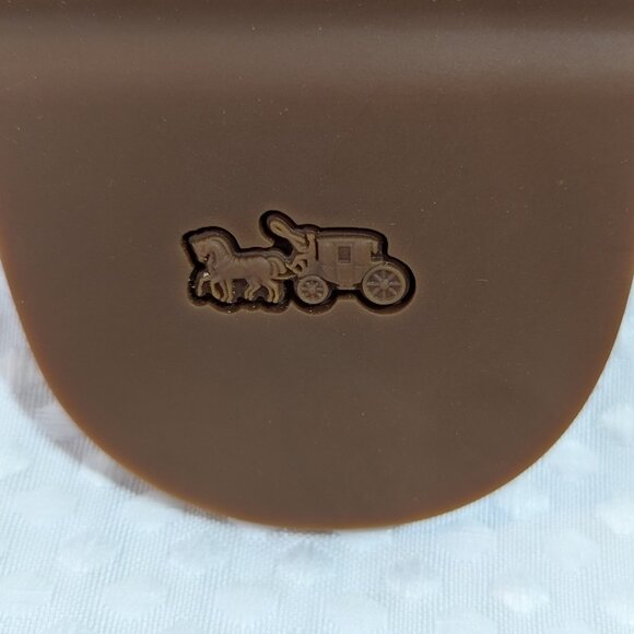 Coach Zayn Flip Flop With Shell Print, size 9, 10, 11. - Picture 7 of 8